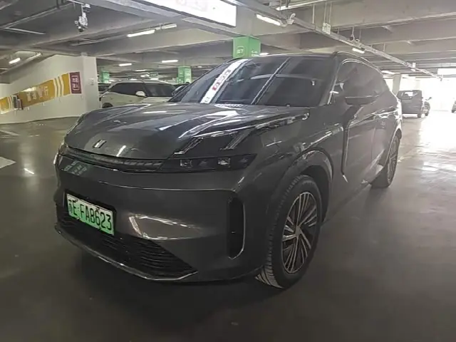 Lynk & Co 08 EM-P Hybrid 2025, 28 400 км