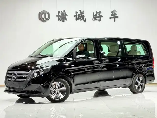 Mercedes-Benz Vito 2024, 7 000 км