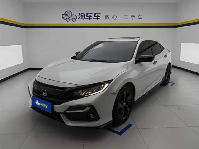Honda Civic 2021, 28 700 км