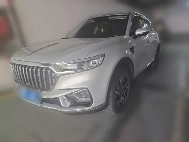 Hongqi HS5 2022, 35 800 км