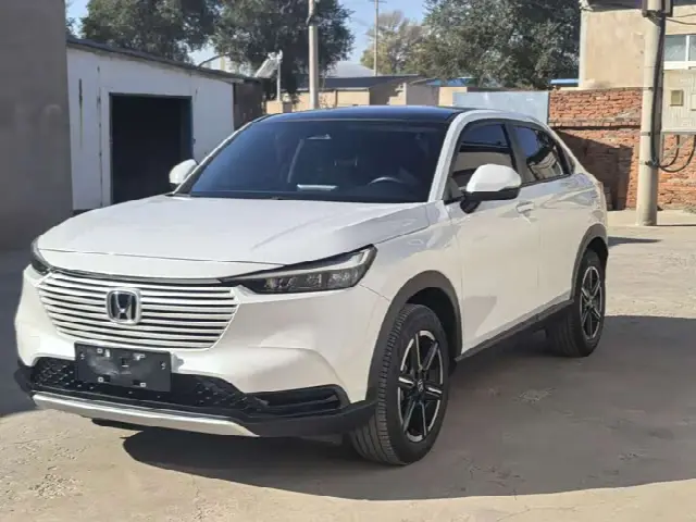 Honda Vezel 2023, 22 000 км