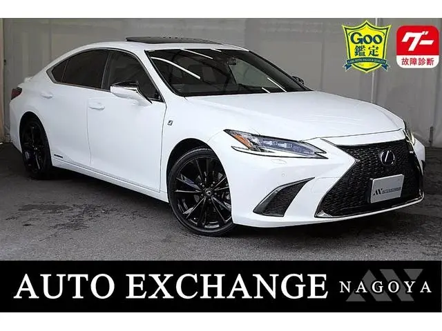 Lexus ES 2022, фото из объявления
