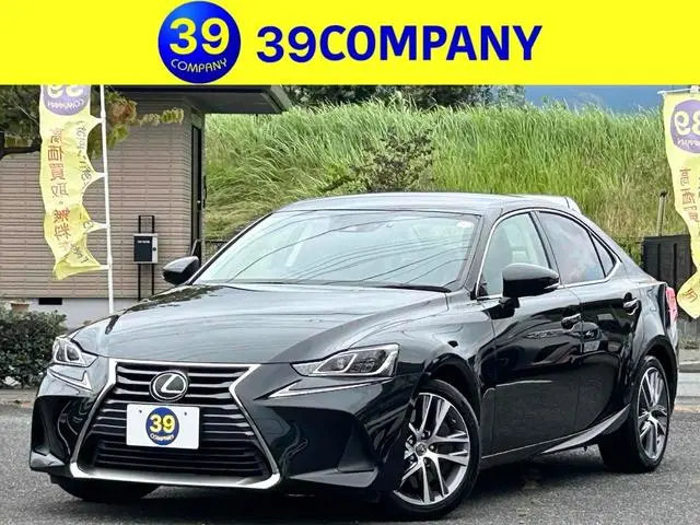 Lexus IS 2018, фото из объявления
