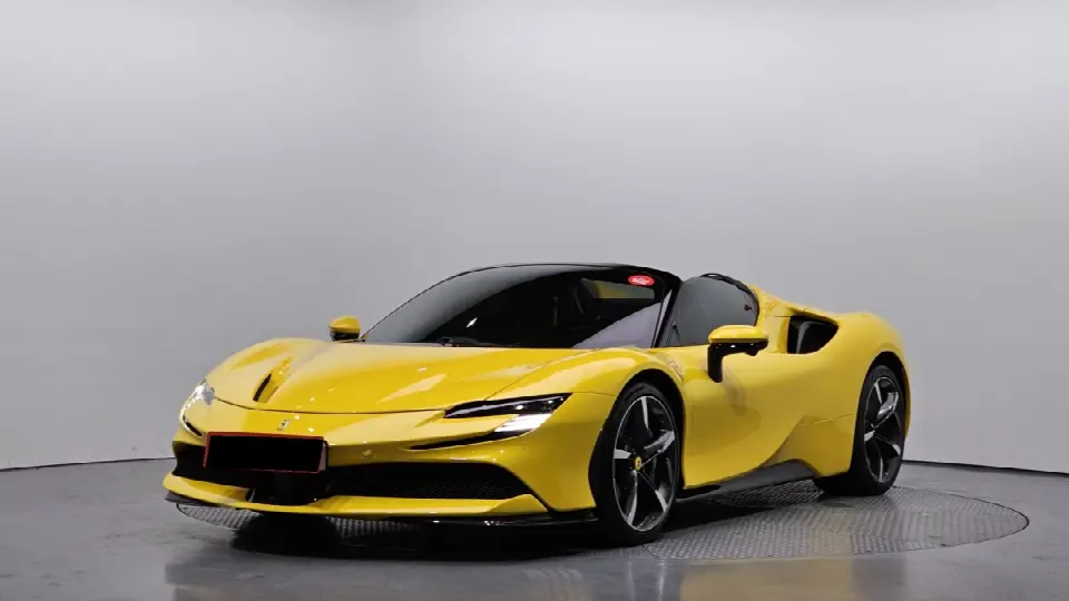 Ferrari SF90 2021, фото из объявления