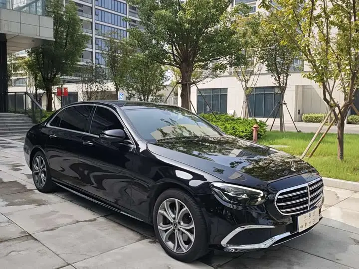 Mercedes-Benz E-Class 2023, арт. CN-1577540 — фото 1