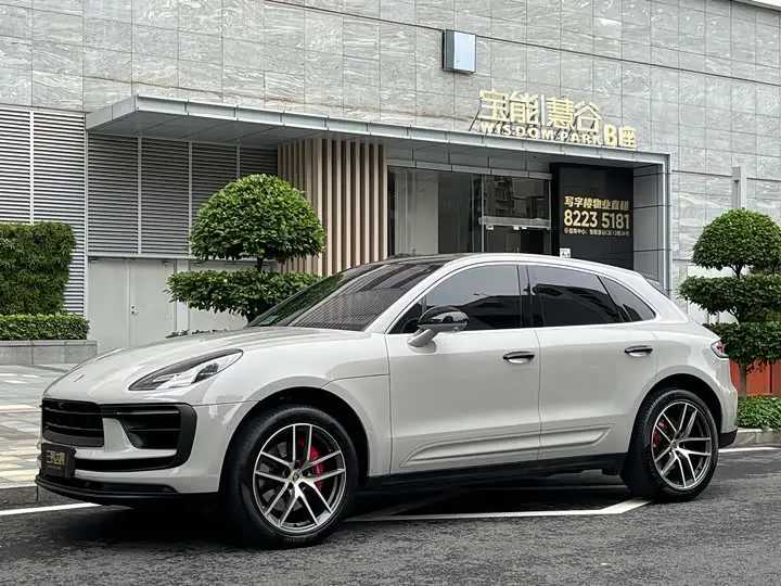 Porsche Macan 2023, арт. CN-1946469 — фото 1