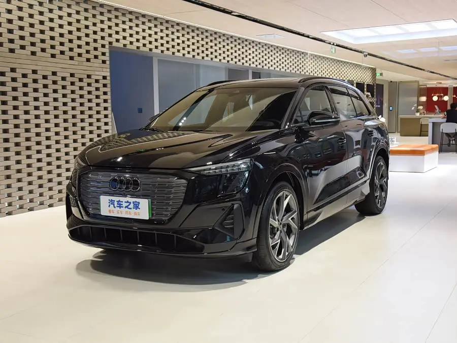 Audi Q5 e-tron 2023, арт. CN-1963795 — фото 1
