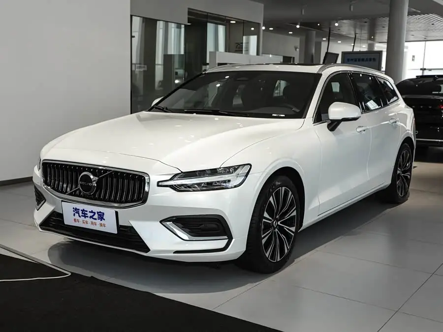 Volvo V60 2025, арт. CN-1966244 — фото 1