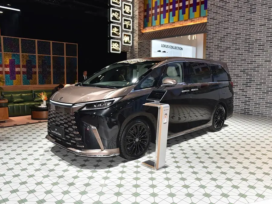 Lexus LM 2025, арт. CN-1969701 — фото 1