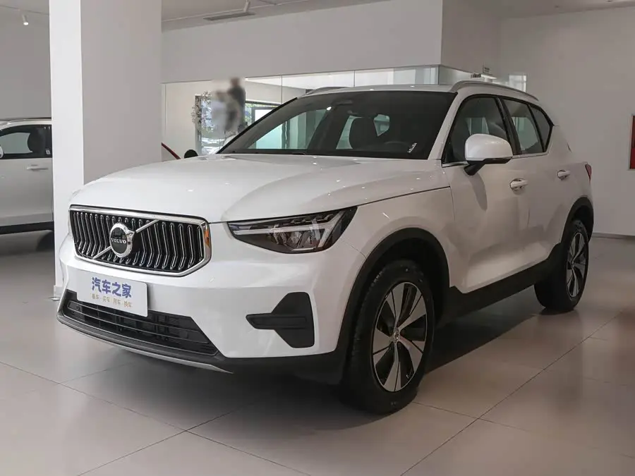 Volvo XC40 2026, арт. CN-1970295 — фото 1