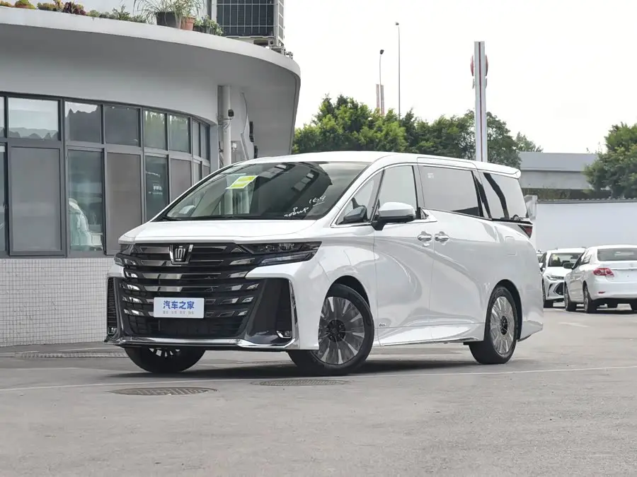 Toyota Vellfire 2024, арт. CN-1970666 — фото 1