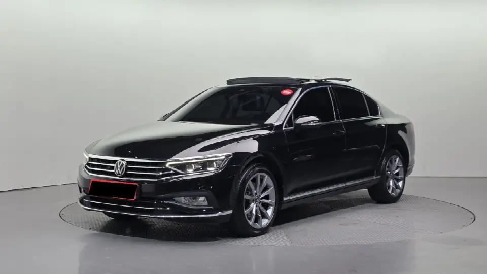 Volkswagen Passat 2018, арт. KR-2186456 — фото 1