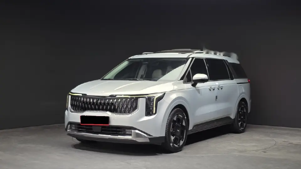 Kia Carnival 2023, арт. KR-2246848 — фото 1