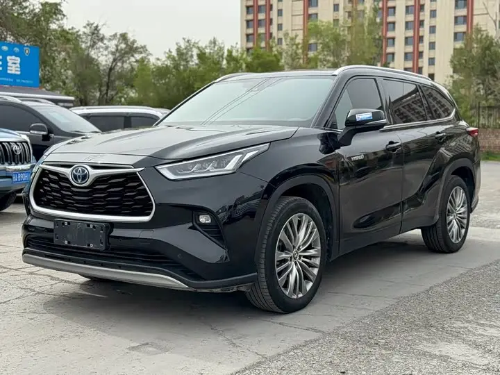 Toyota Highlander 2024, арт. CN-2308432 — фото 1