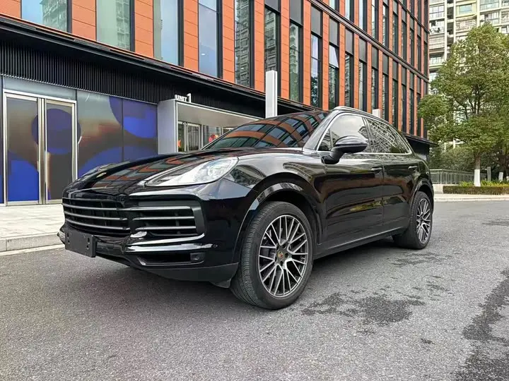 Porsche Cayenne 2022, арт. CN-2338841 — фото 1