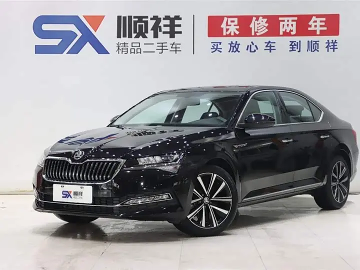 Skoda Superb 2024, арт. CN-2389134 — фото 1