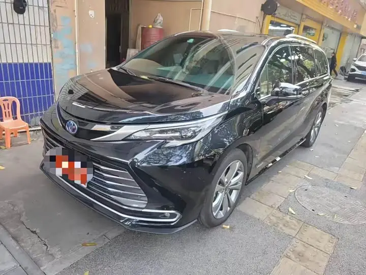 Toyota Sienna 2021, арт. CN-2411379 — фото 1