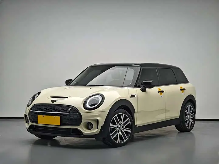 Mini Clubman 2023, арт. CN-2414347 — фото 1
