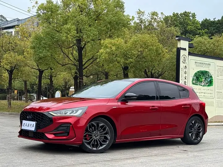 Ford Focus 2022, арт. CN-2425464 — фото 1