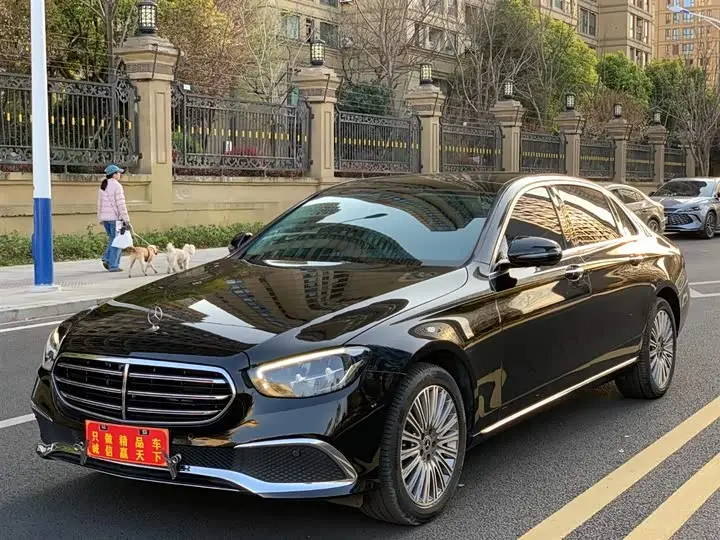 Mercedes-Benz E-Class 2023, арт. CN-2464102 — фото 1