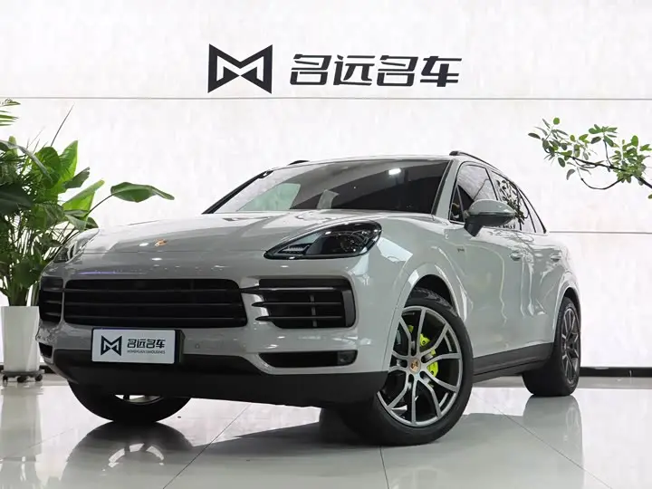 Porsche Cayenne Hybrid 2022, арт. CN-2474042 — фото 1