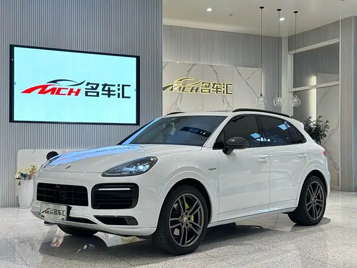 Porsche Cayenne Hybrid 2023, арт. CN-2485191 — фото 1