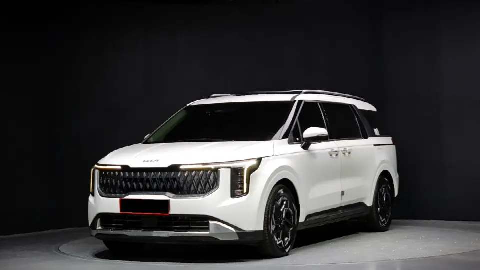 Kia Carnival 2023, арт. KR-2490082 — фото 1