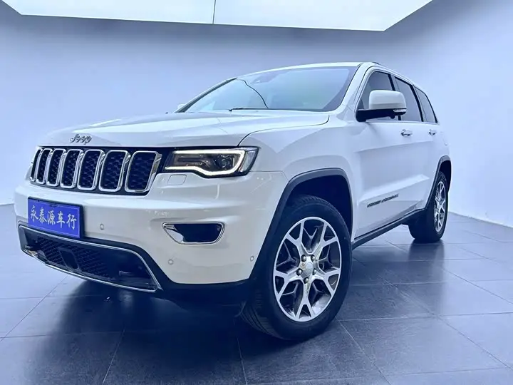 Jeep Grand Cherokee 2021, арт. CN-2535364 — фото 1