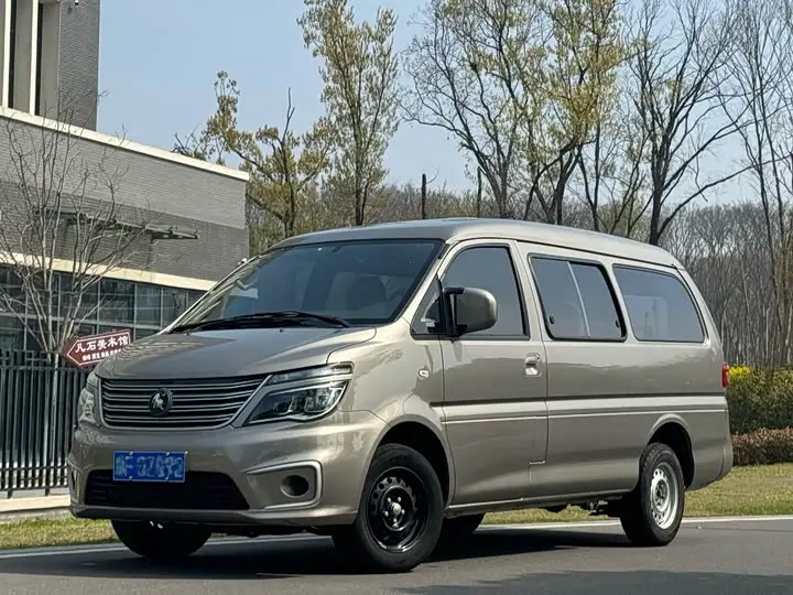 Dongfeng Forthing Lingzhi M5 2022, арт. CN-2541179 — фото 1