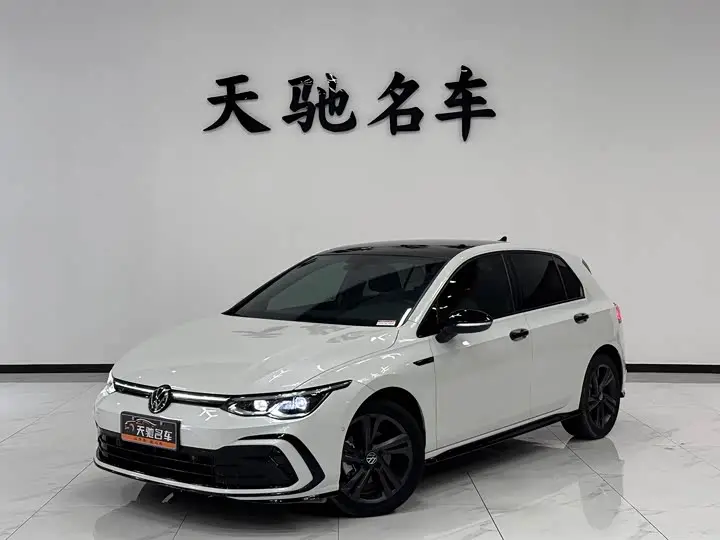 Volkswagen Golf 2023, арт. CN-2565072 — фото 1