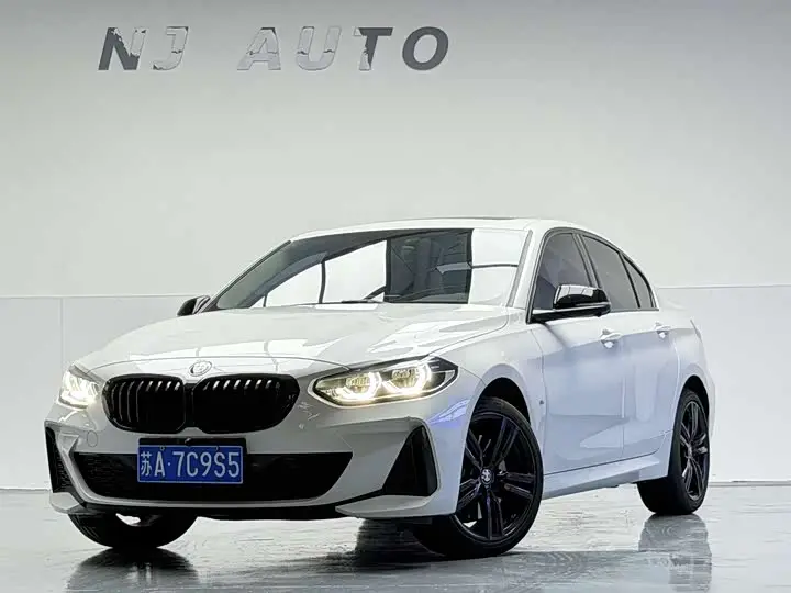 BMW 1 Series 2023, арт. CN-2565115 — фото 1