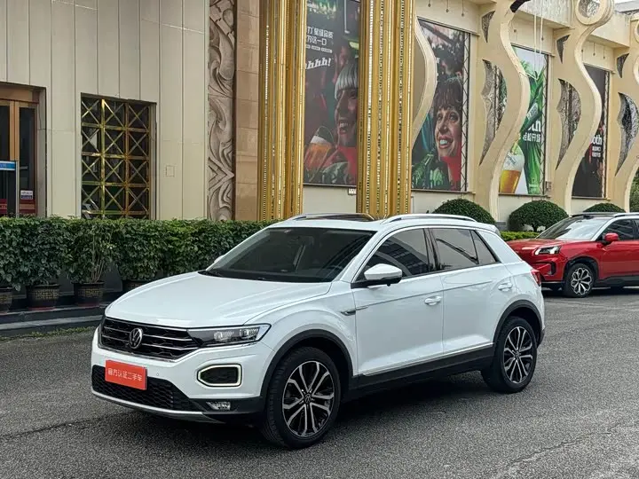 Volkswagen T-Roc 2022, арт. CN-2567002 — фото 1