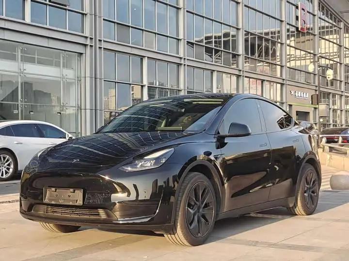 Tesla Model Y 2023, арт. CN-2568535 — фото 1
