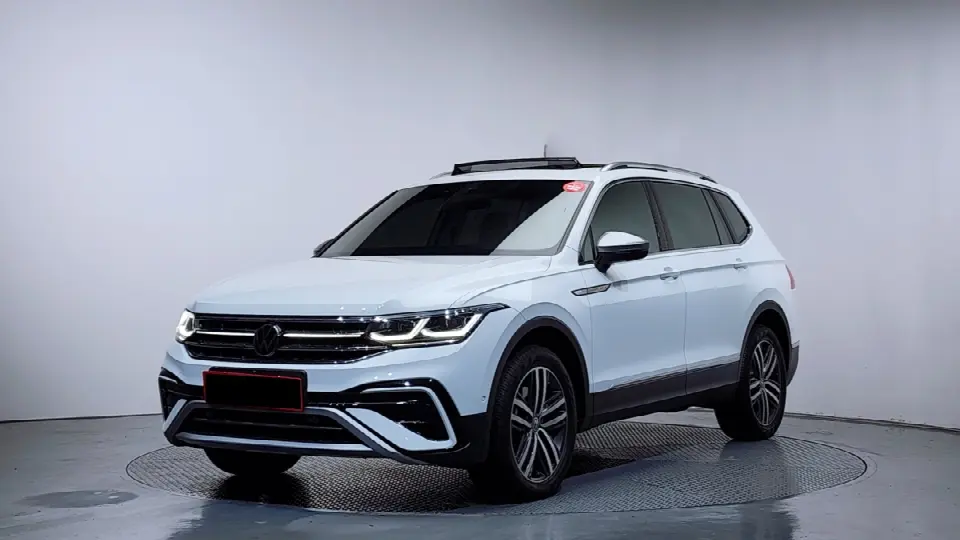 Volkswagen Tiguan 2018, арт. KR-2575430 — фото 1