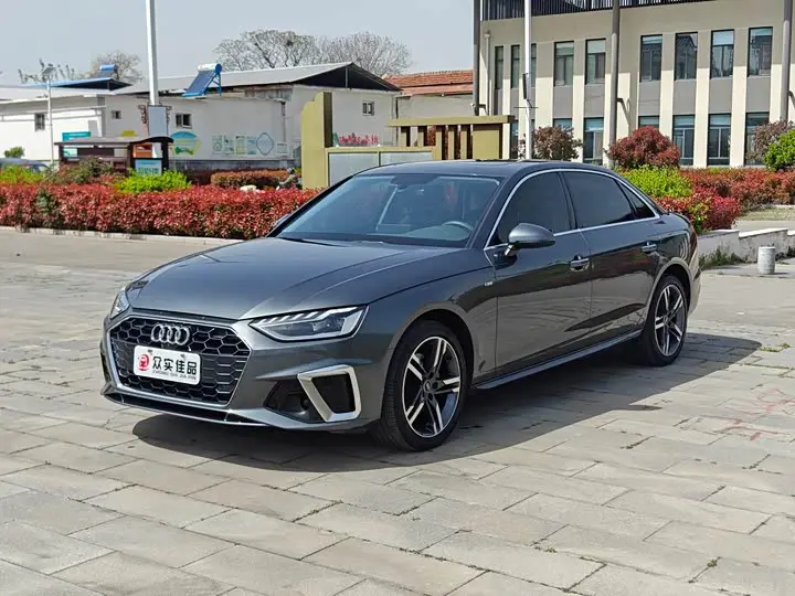 Audi A4L 2022, арт. CN-2577099 — фото 1