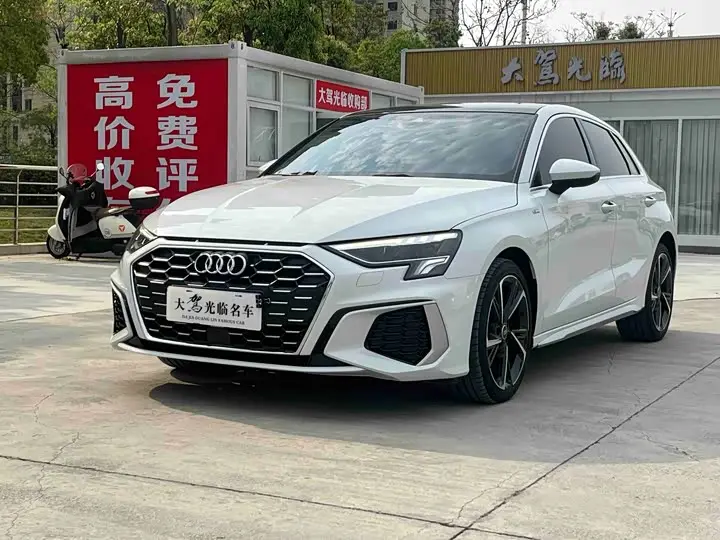 Audi A3 2023, арт. CN-2591322 — фото 1