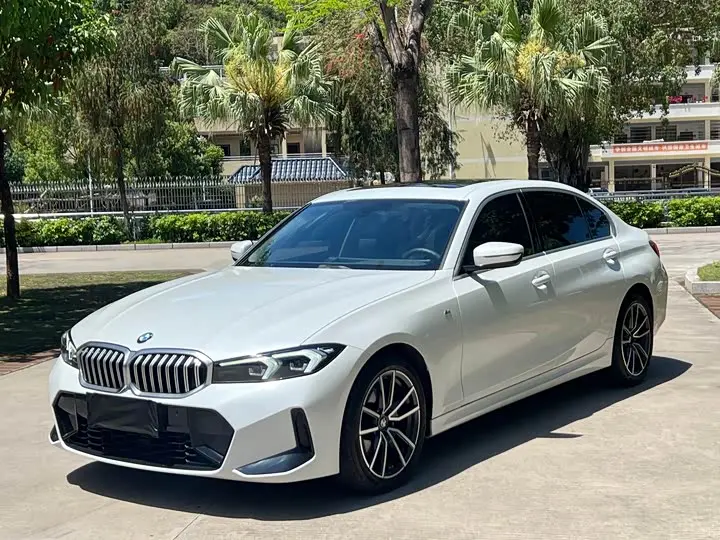 BMW 3 Series 2024, арт. CN-2596644 — фото 1