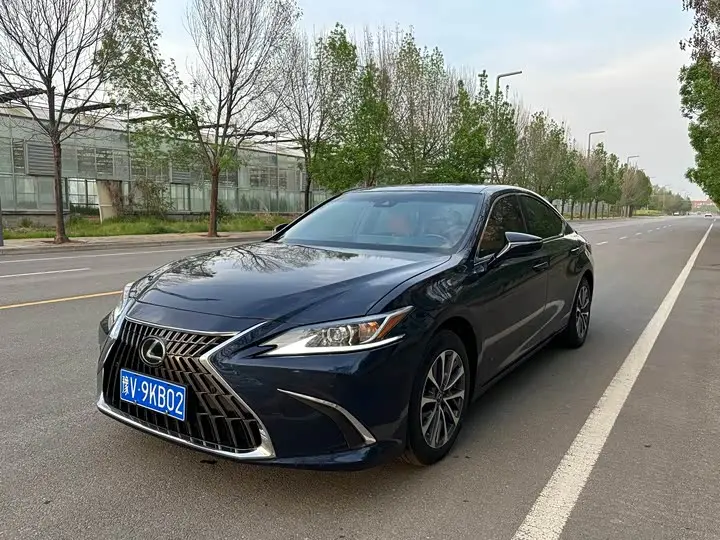 Lexus ES 2022, арт. CN-2597019 — фото 1