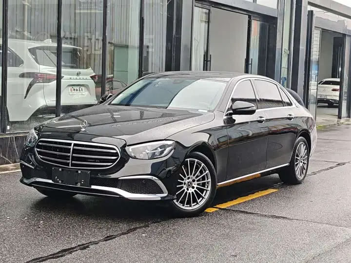 Mercedes-Benz E-Class 2023, арт. CN-2598242 — фото 1