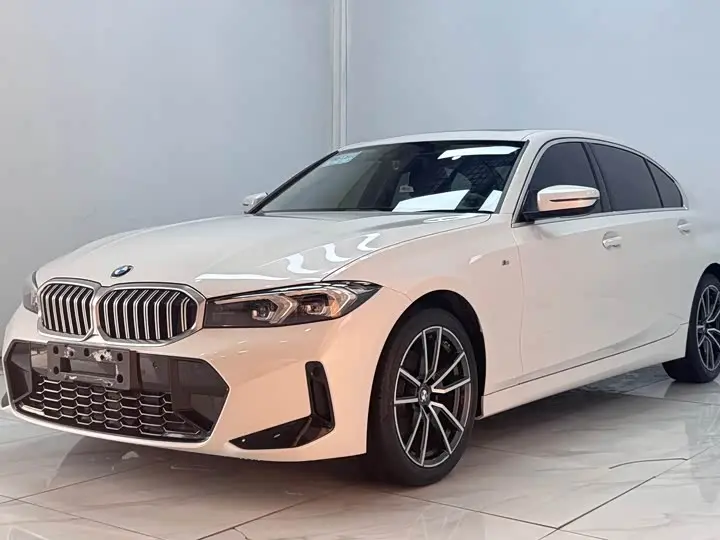 BMW 3 Series 2023, арт. CN-2605403 — фото 1