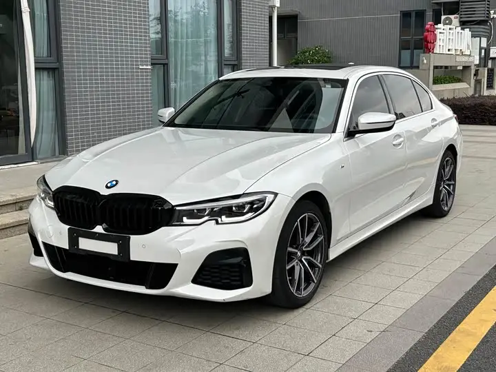 BMW 3 Series 2023, арт. CN-2619050 — фото 1