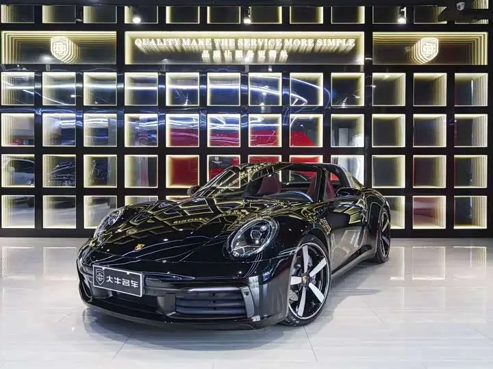 Porsche 911 2022, арт. CN-2622065 — фото 1