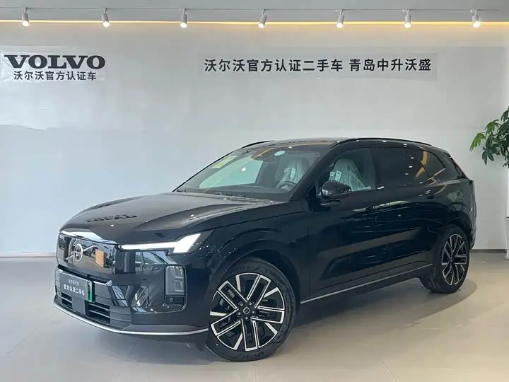 Volvo XC70 Hybrid 2026, арт. CN-2622872 — фото 1