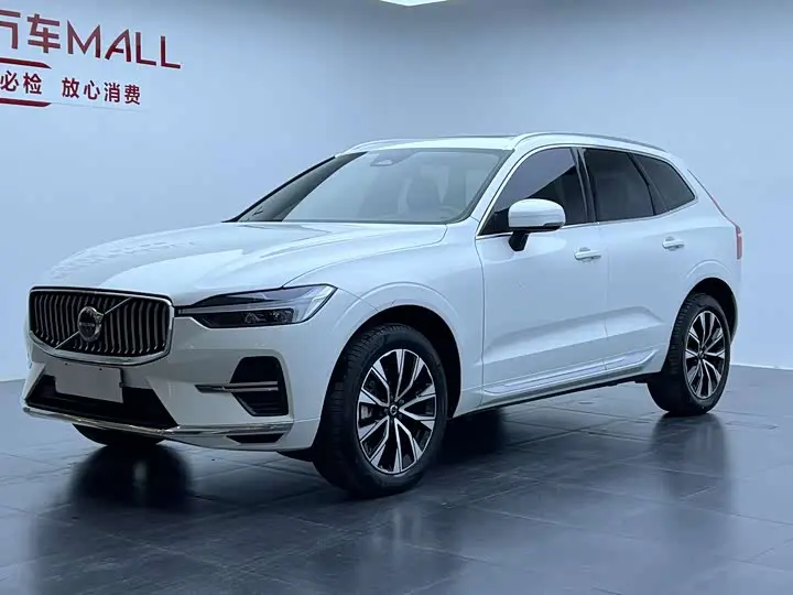 Volvo XC60 2023, арт. CN-2631614 — фото 1