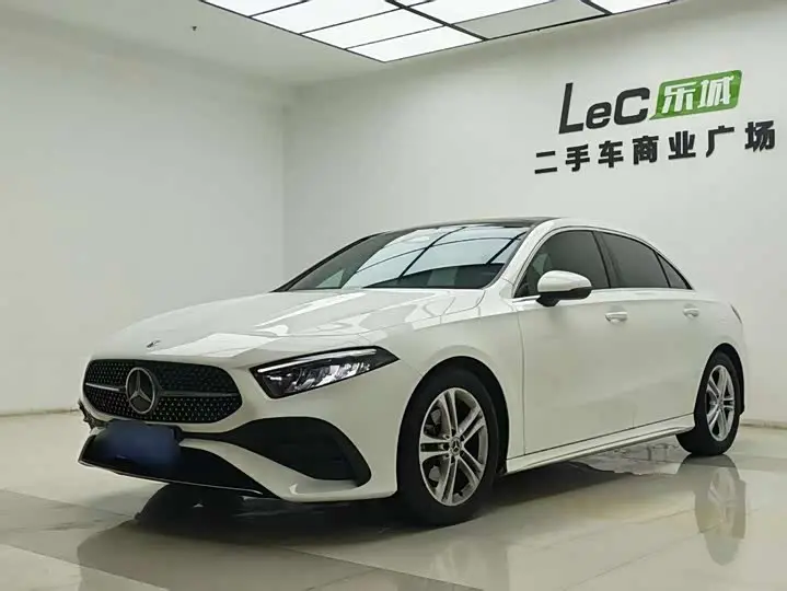 Mercedes-Benz A-Class 2023, арт. CN-2632828 — фото 1