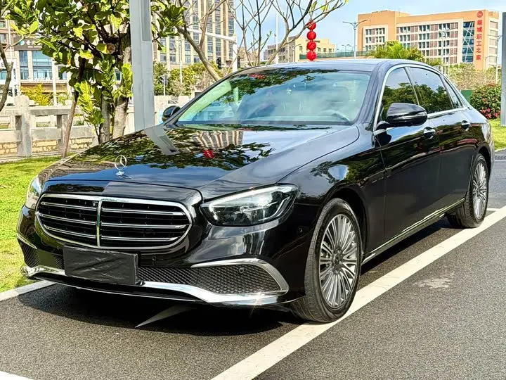 Mercedes-Benz E-Class 2023, арт. CN-2654724 — фото 1