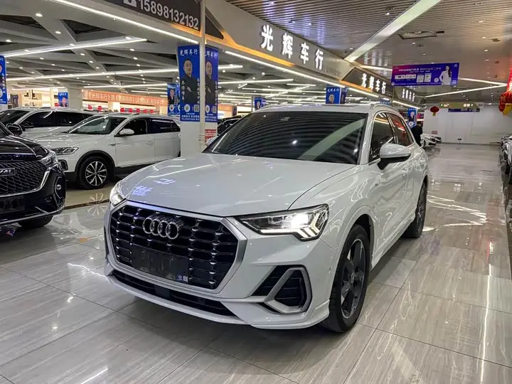 Audi Q3 2022, арт. CN-2668682 — фото 1