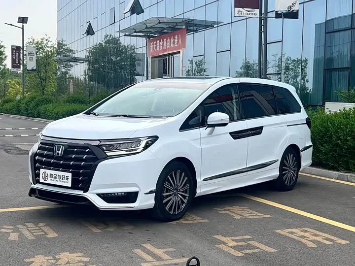 Honda Elysion 2022, арт. CN-2677083 — фото 1