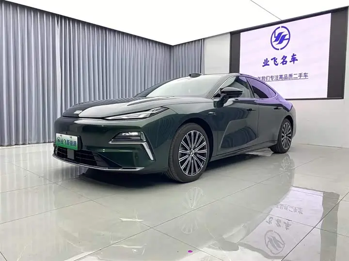 Geely Galaxy Starshine 8 EM-i 2025, арт. CN-2685813 — фото 1