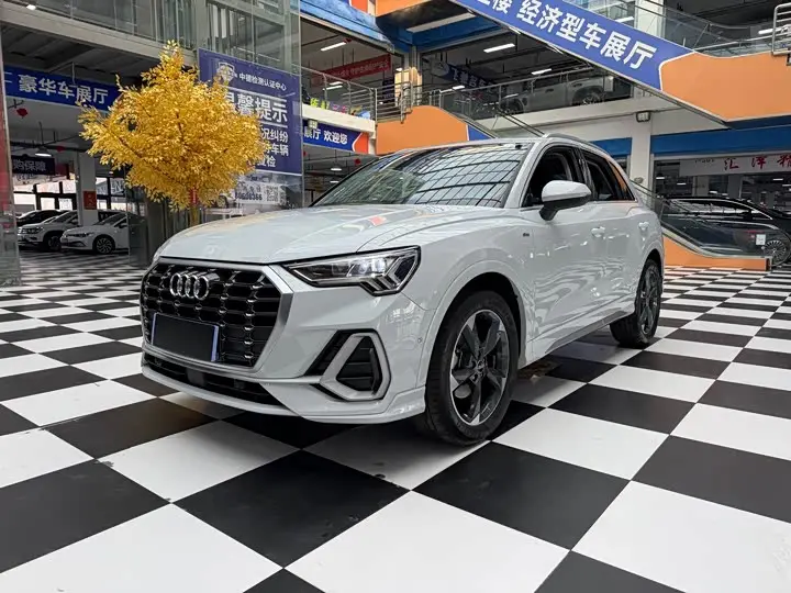Audi Q3 2022, арт. CN-2714581 — фото 1